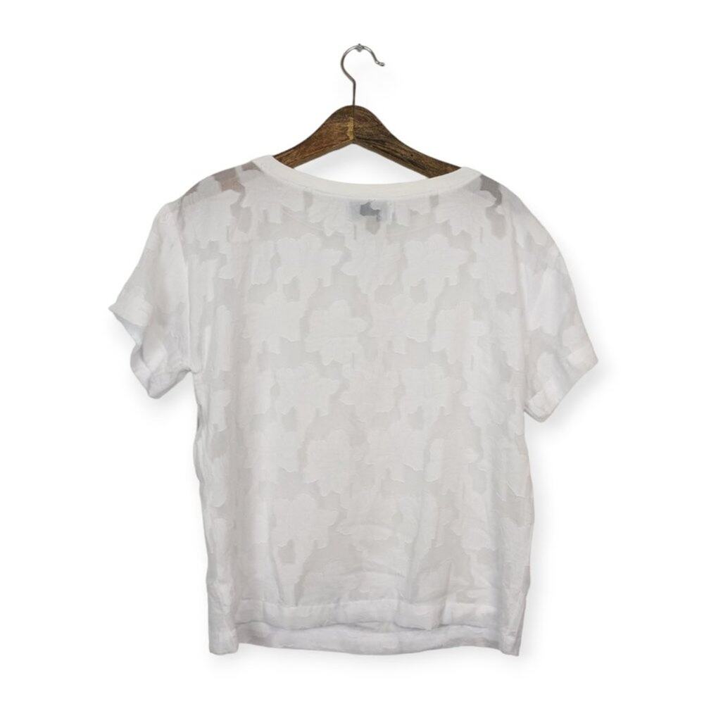 NWT Nordstrom Rack White Floral Burnout Jacquard Short Sleeve Tee - Picture 2 of 8